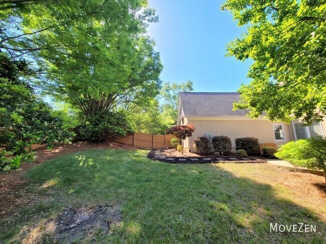Building Photo - 2400 Tweedmore Ct
