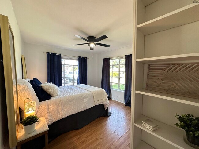 Building Photo - 3105 Sherwood Ln