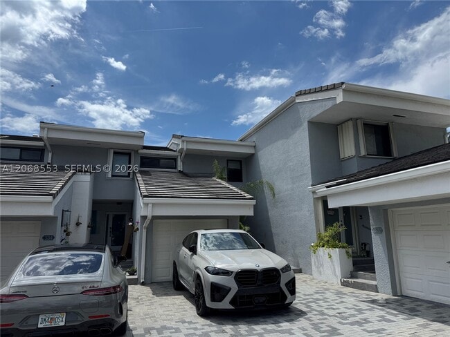 Building Photo - 350 Poinciana Island Dr