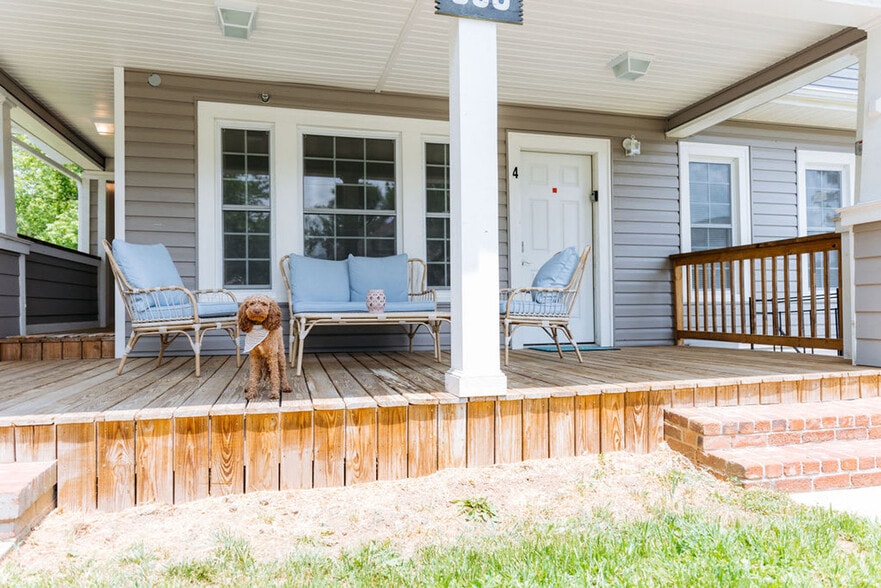 Building Photo - 308 Lamont St