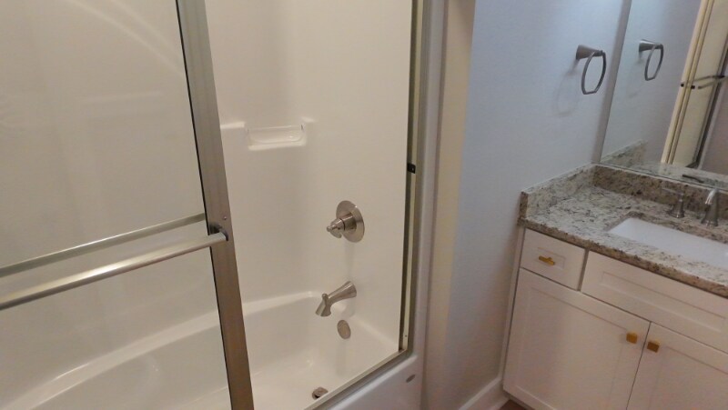 Building Photo - 231 Pineneedle Rd