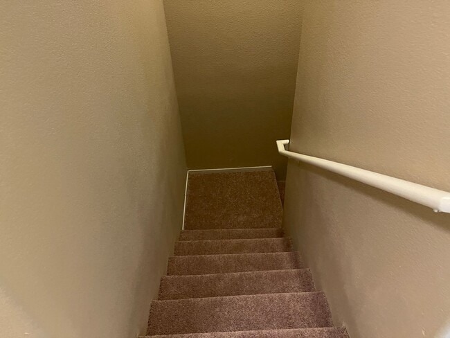 Building Photo - Spacious Condo with Loft & 2-Car Garage – Minutes from the Strip!