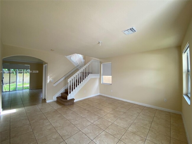 Building Photo - 11259 NW 44th Terrace