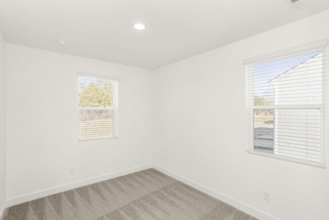 Building Photo - 320 Lynwood Station Blvd