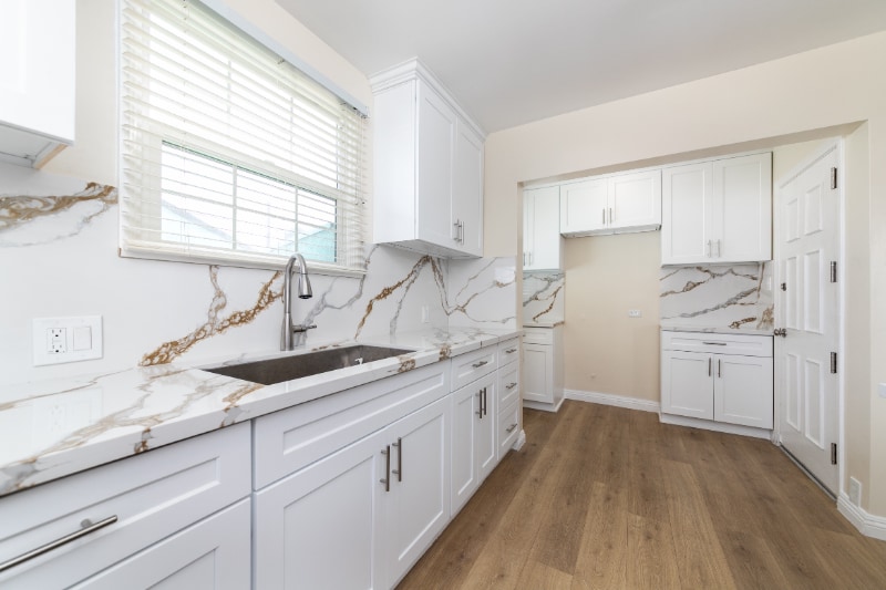 Building Photo - 2147 W 104th St