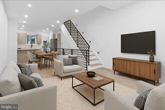 Building Photo - 2139 Sears St