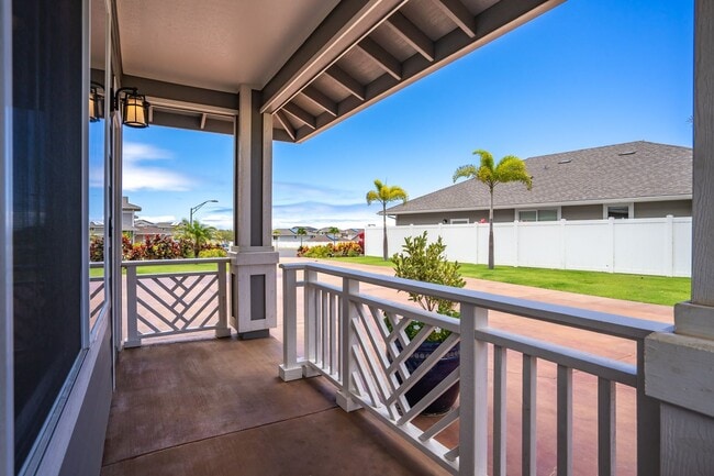 Building Photo - Beautiful Designed Spacious 3 bed/2.5 Bath Home at Kehalani with Ocean Views!