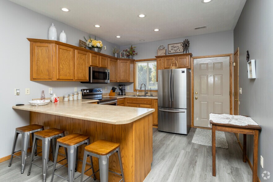 Dakota Prairie Apartments 19 Whitetail Plz Dakota Dunes SD 57049