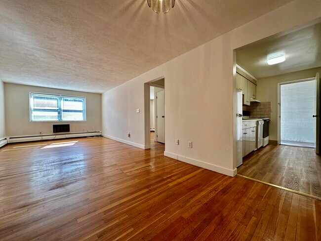 Primary Photo - 246 Allston St