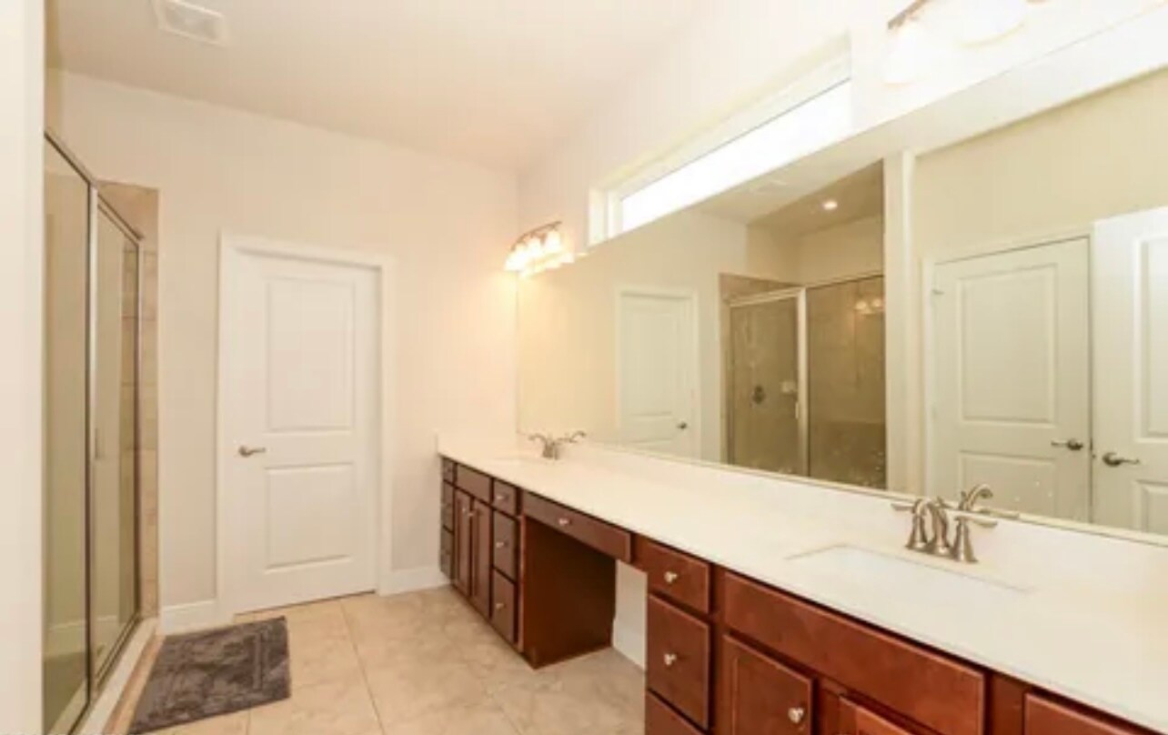 Master Bathroom - 10976 SW Tessili Way