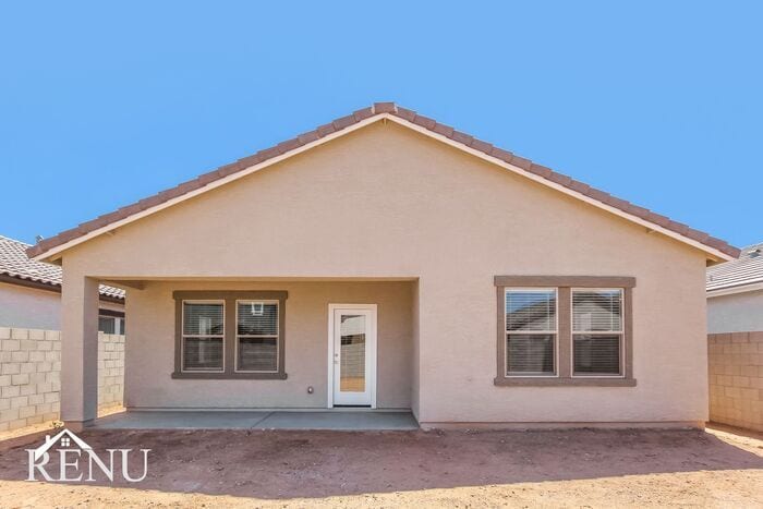 Building Photo - 35326 W San Capistrano Ave