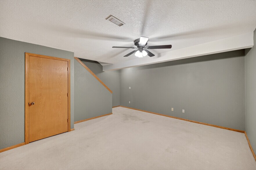 Building Photo - 157 52nd St