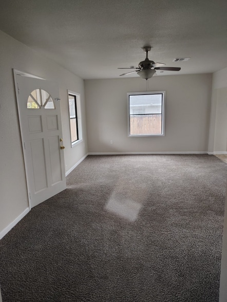 Building Photo - 7716 Appleton St