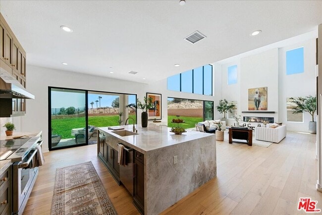 Building Photo - 22810 Seaqua Cir
