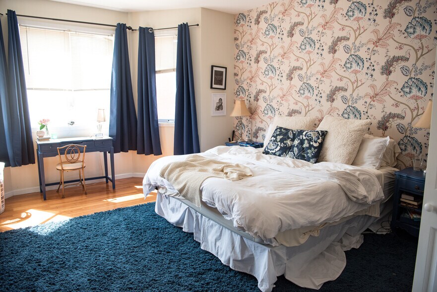 Front bedroom (3rd floor) - 1623 Swain St