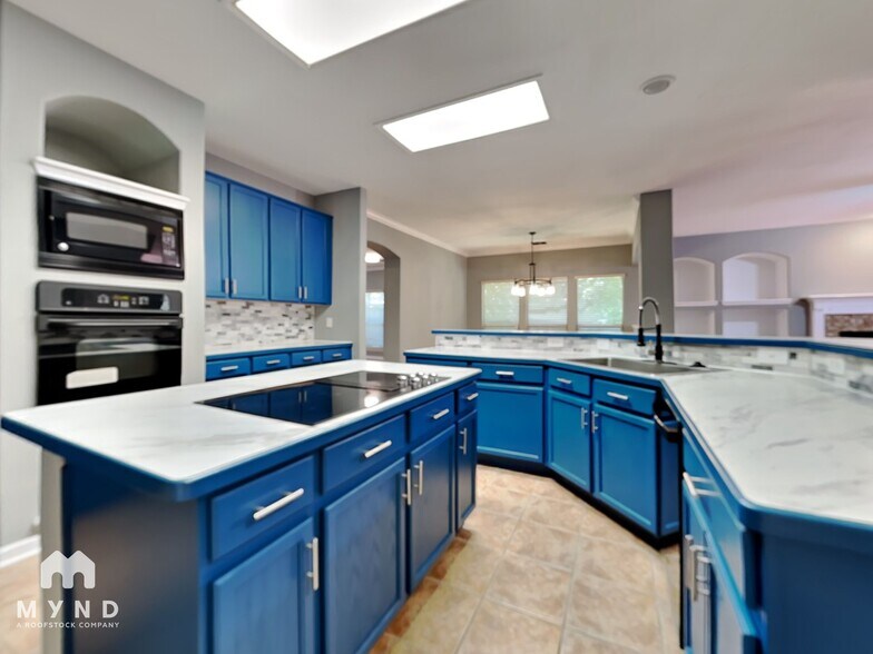 Building Photo - 8014 Winter Park