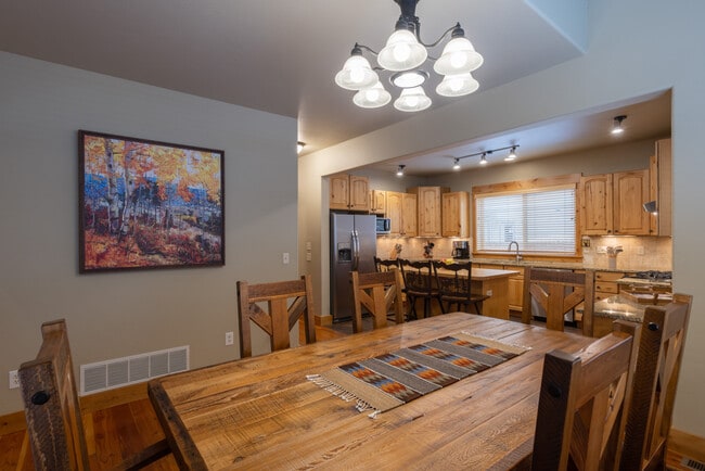 Building Photo - 1608 Gale Ct