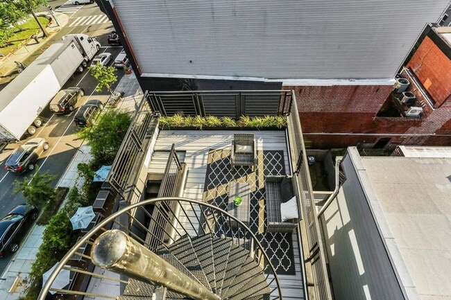 Building Photo - Private Double Decker Rooftop! - Modern Lu...