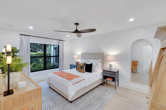 Building Photo - 2735 Polo Island Dr