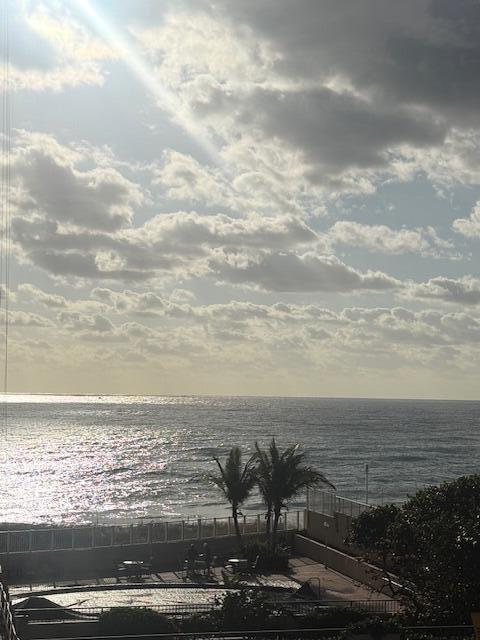 Building Photo - 1180 S Ocean Blvd