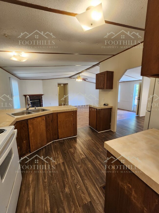 Building Photo - Woodfern Haven: 3-Bed, 2-Bath Mobile Home ...