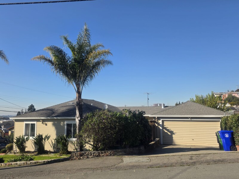 Building Photo - 17xxx Ehle St