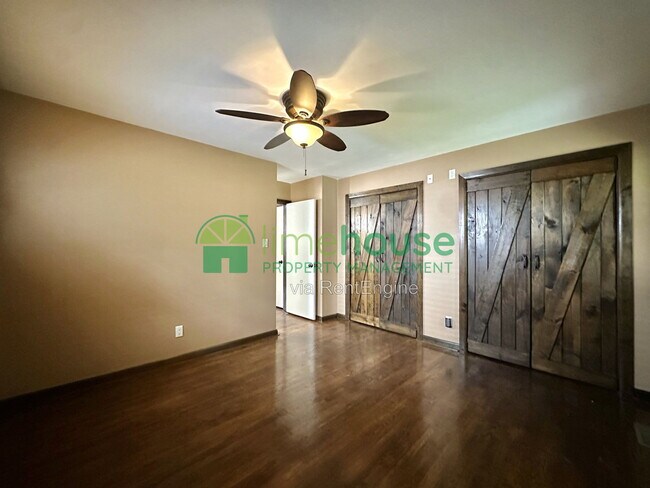Building Photo - 417 Lynn Shores Dr