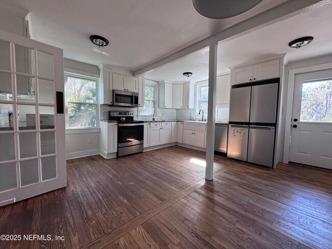 Building Photo - 2786 Fieldston Ln