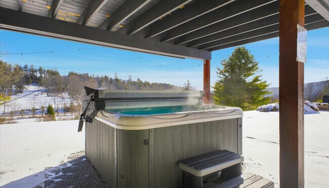 Building Photo - 241 Campbell Rd