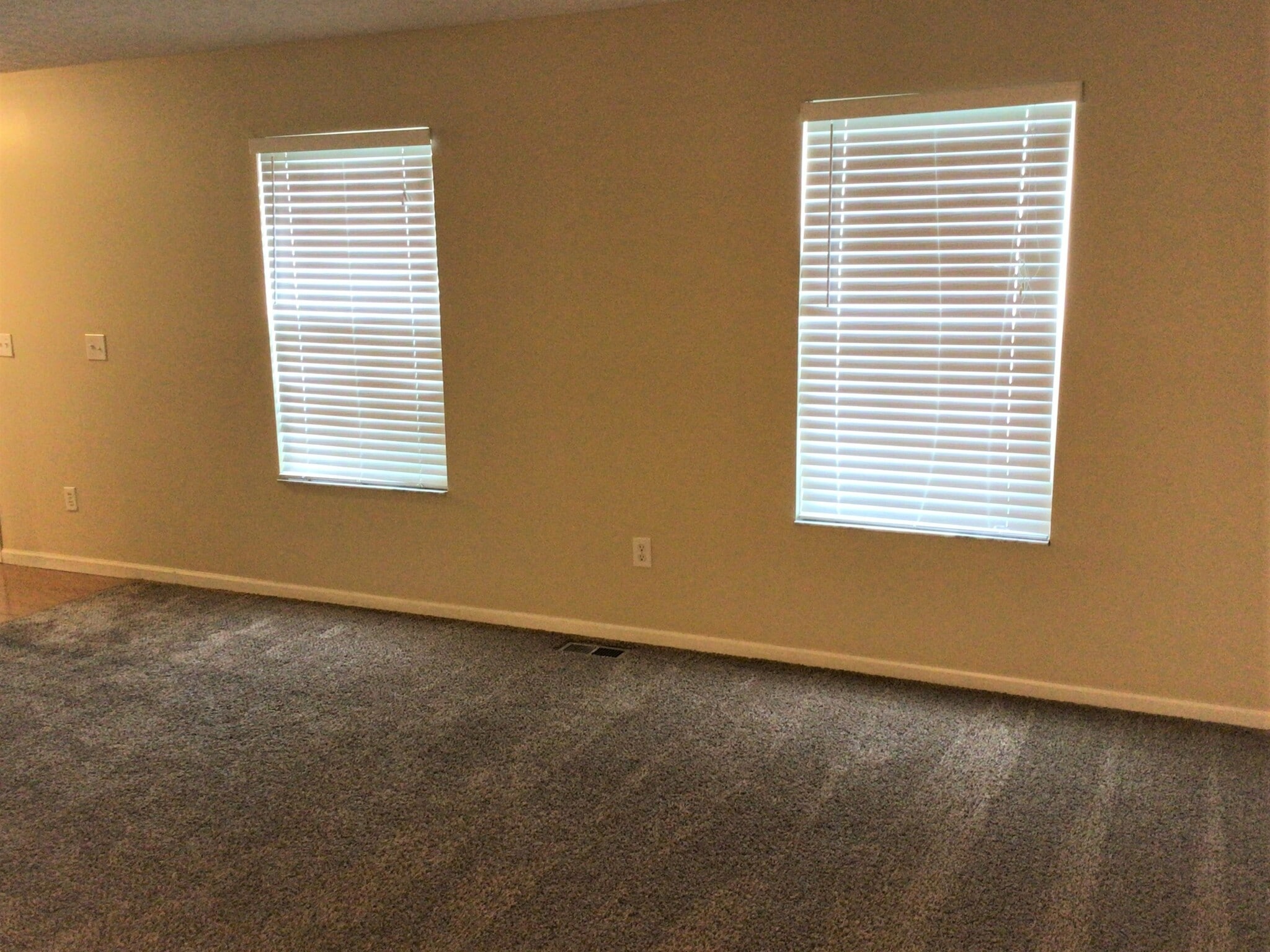 Building Photo - 1543 Windsong Dr