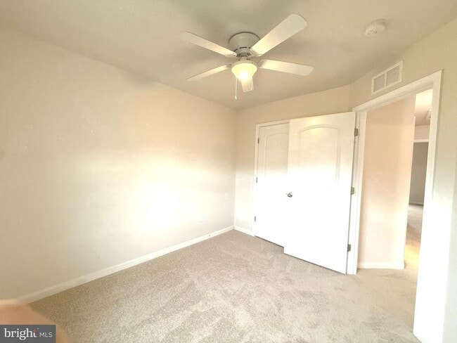 Building Photo - 189 Magellan Dr