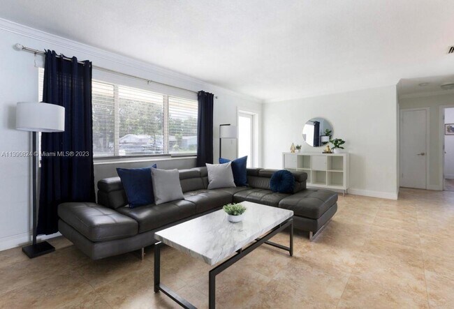 Building Photo - 5261 SW 88th Terrace