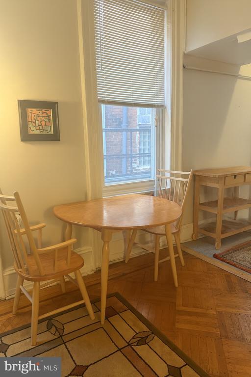 Building Photo - 2008 Chestnut St