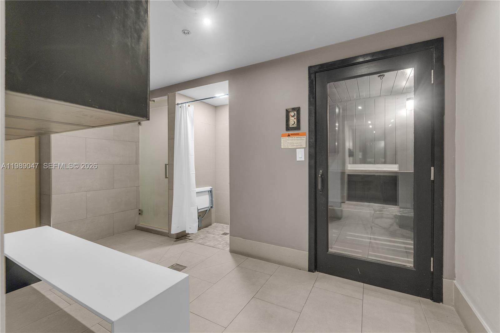 Building Photo - 185 SE 14th Ter