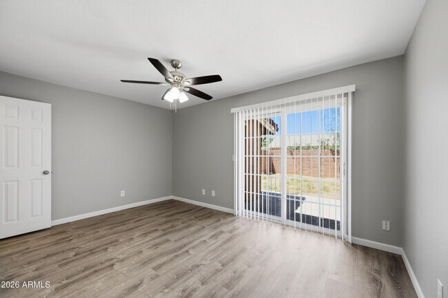 Building Photo - 6166 E Glencove St