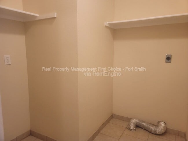 Building Photo - 3802 Owen St