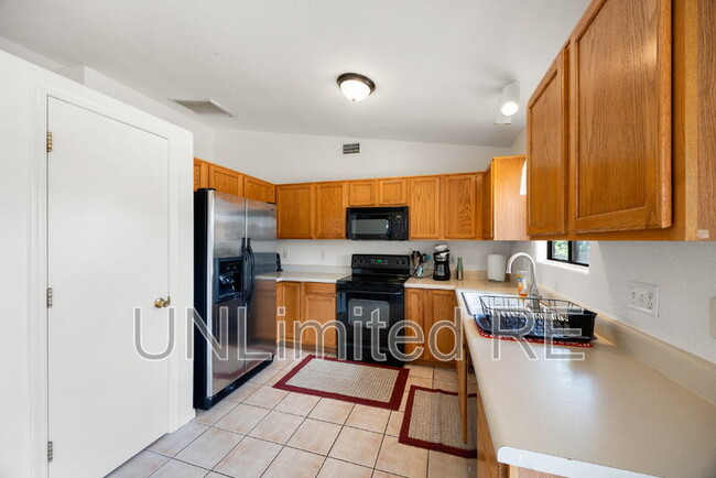 Building Photo - 4835 Gemstone Dr