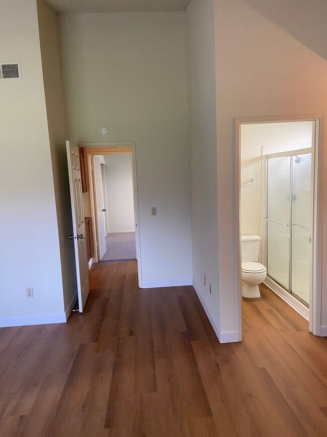 Building Photo - Semi Remodeled One Story 3 Bdrm, 2 Bath!