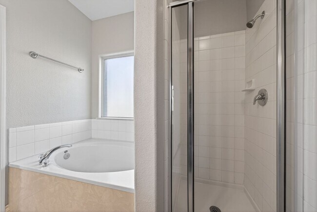 Building Photo - Spacious 4BR Home w/ Game Room | No HOA | Prime Selma Location - Realtor Commission: $500