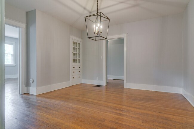 Building Photo - 946 Caldwell Ln