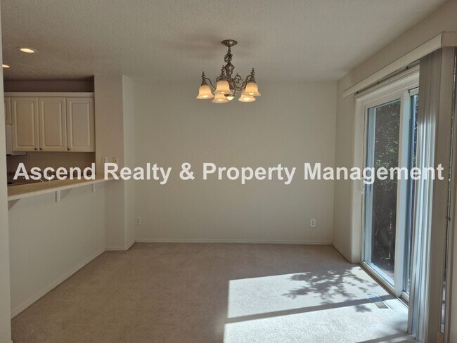 Building Photo - Available NOW! 1 Small Pet OK, Great Bethany Neighborhood, Fenced Yard, New Interior Paint/Dishwa...