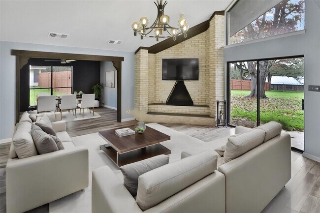 Building Photo - 9328 Blazing Star Trail