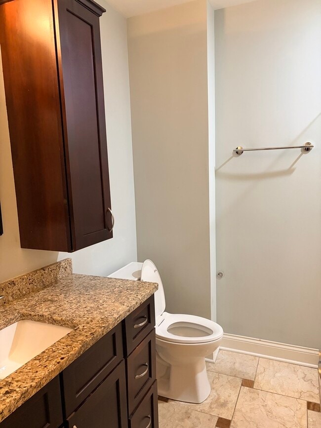 Building Photo - 218 N Halsted St