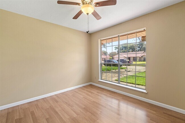 Building Photo - 10418 Sagemeadow Ln