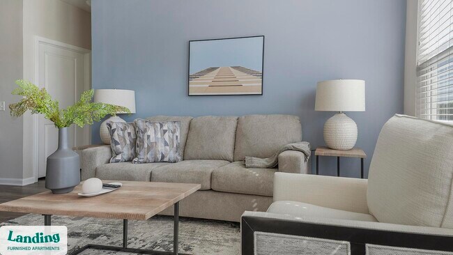 Building Photo - 915 Brentmoor Dr