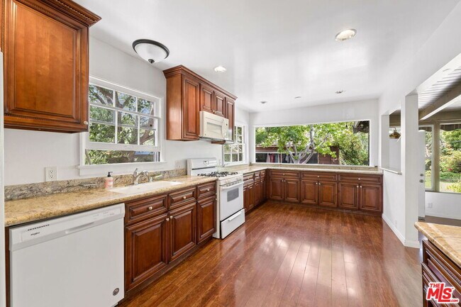 Building Photo - 1377 Appleton Way
