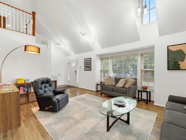 Building Photo - "Stunning 4-Bed Gem with Finished Basement...