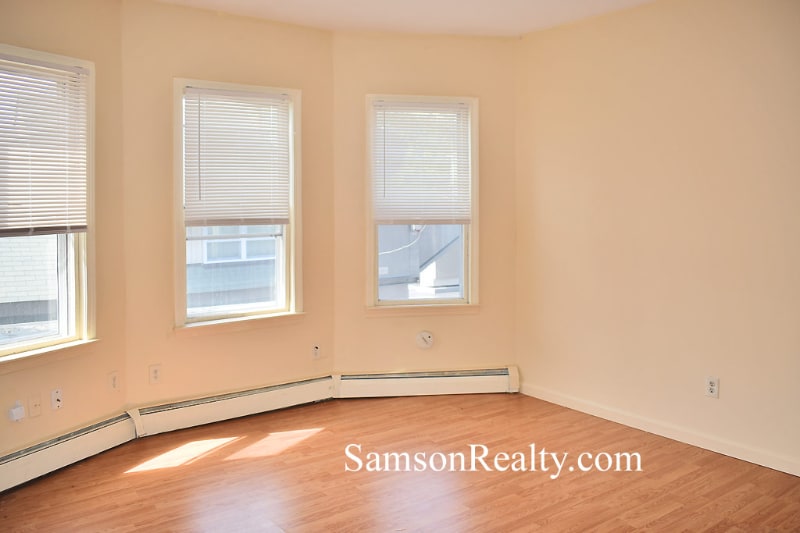 Building Photo - 773 Hope St