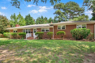 Building Photo - 114 Thomas Nelson Ln