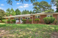 Building Photo - 114 Thomas Nelson Ln